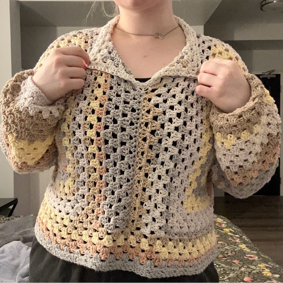 🌸2/$40🌸 Handmade Crochet Hexagon Pullover Shirt Top - Picture 1 of 4